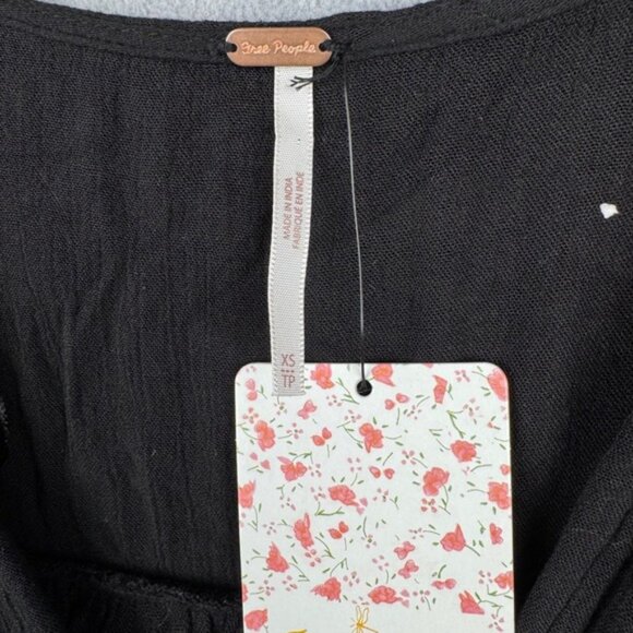 Free People Te Amo Mini Dress XS Embroidered Floral Boho Bell Sleeve Black - Picture 3 of 9